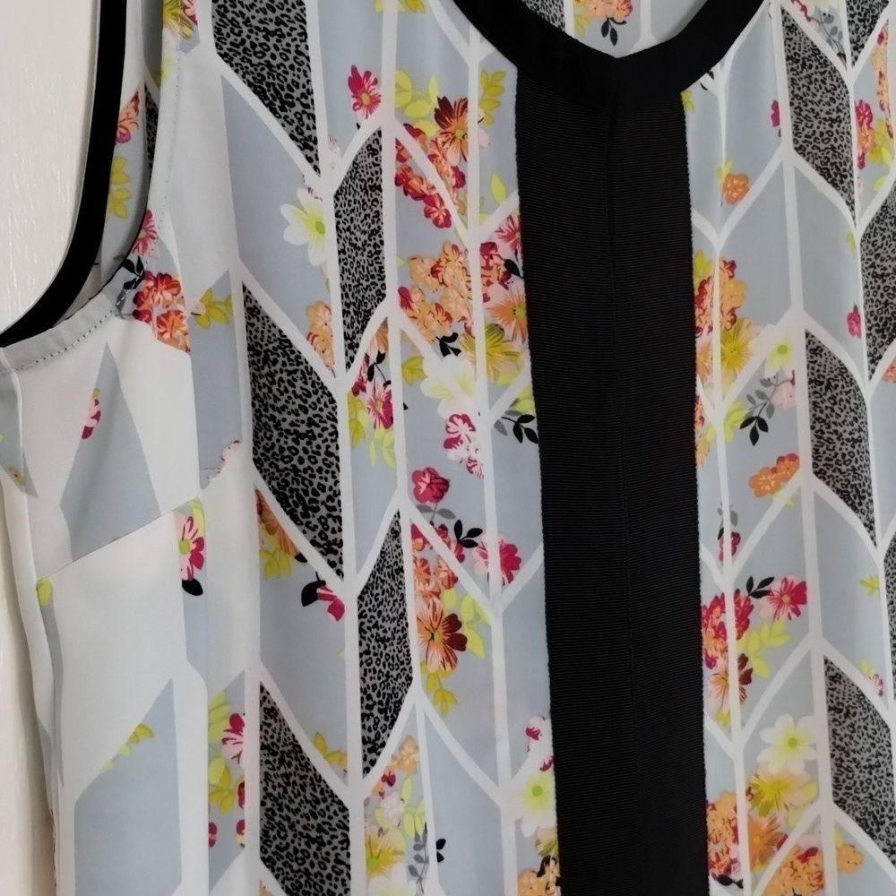 Cabi blouse grosgrain style 249 medium floral sleeveless top cabi gray black - Picture 3 of 8